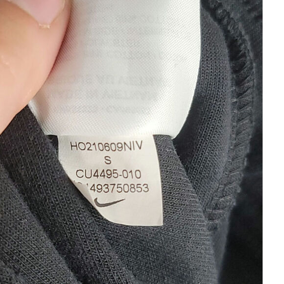 Nike Sportswear Tech Fleece Joggers in Black, sz Small - Picture 12 of 16